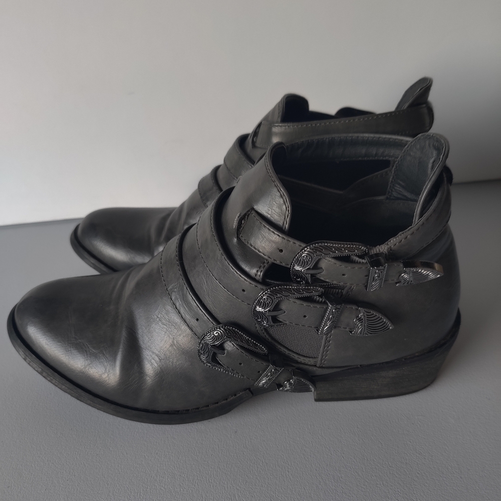 Maurices Blair Grey Gray Western Booties Boots Buckled Womens Size 7.5 7 1/2